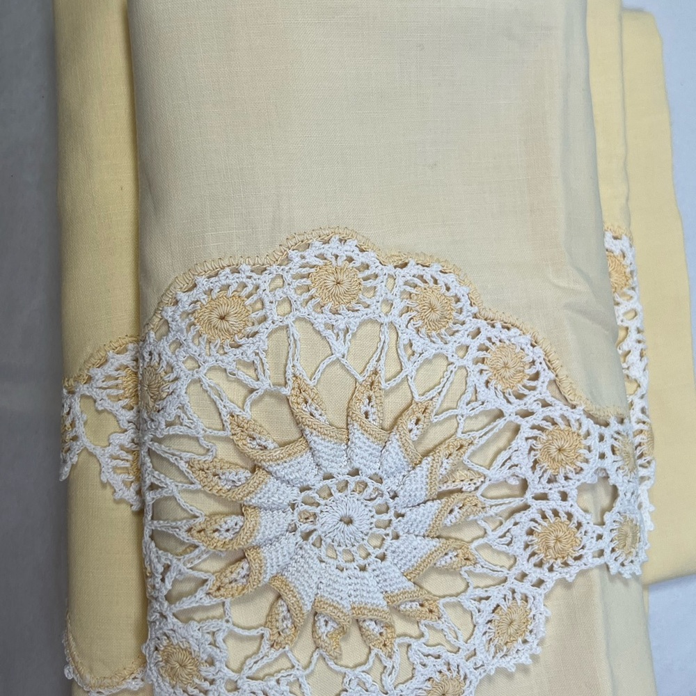 Vintage Yellow Floral Embroideredâ Pillowcase Set of 2